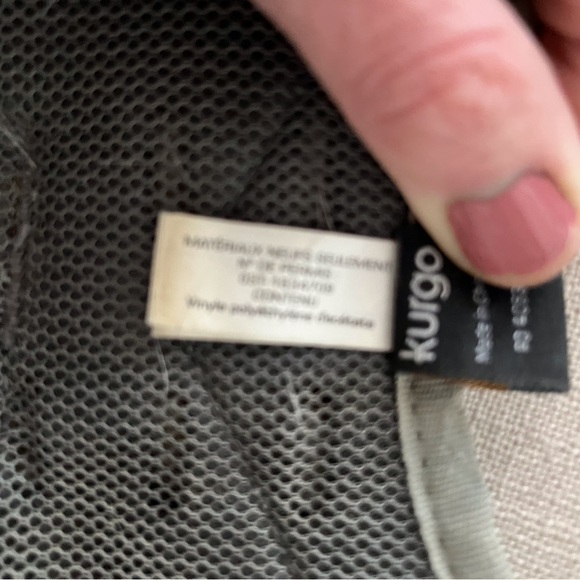 kurgo-tru-fit-quick-release-seatbelt (large) harness - Picture 4 of 7